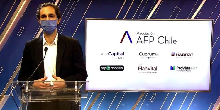 Chile: Retiro de 10% agudizará el negativo escenario de pensiones