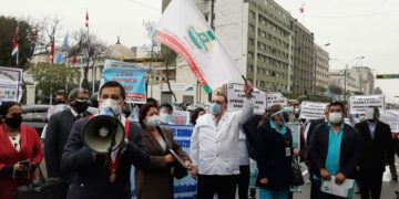 ESSALUD: Paro nacional médico los días 29 y 30 de septiembre