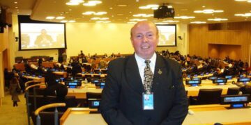 Entrevista: “Nombrar un embajador político es inconveniente y menos en un organismo internacional”