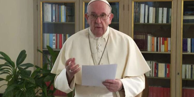 El Papa denuncia la promoción del aborto y la destrucción de la familia