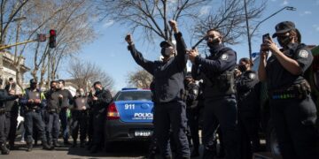 Argentina y la rebelión policial en Buenos Aires ¿Qué está sucediendo?