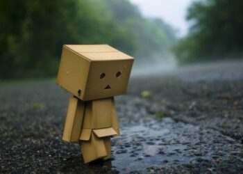 El acoso y derribo del hombre: una estrategia al servicio de la destrucción de la sociedad