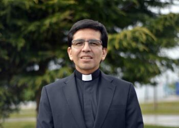 Un Sacerdote Economista, Catedrático, Talareño y apasionado del fútbol: José Luis Chinguel