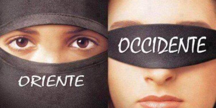 Armas 2.0: el poder de las palabras, un libro de Aya Mcheimeche