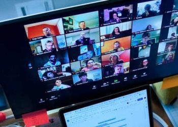 PERÚ: país de telenovelas políticas y pequeñeces de gobierno, ahora se discute en “zoom”