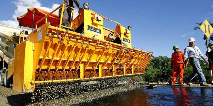 La obra pública sufrió una reducción de -50.1% entre enero y agosto