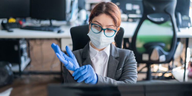 INEI: El sector de Servicios Prestados a Empresas decreció en 16,59%