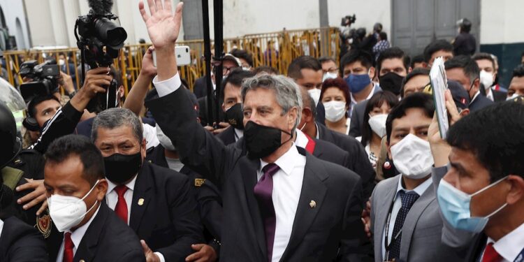 Vizcarra y su incapacidad moral permanente, nos llevó hacia Merino y ahora a Sagasti