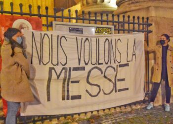 Fracasan los odios del Prefecto de Policía de París contra las manifestaciones de los Católicos