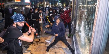 ¿Amazon respalda y financia la violencia de Black Lives Matter?