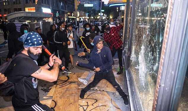 ¿Amazon respalda y financia la violencia de Black Lives Matter?