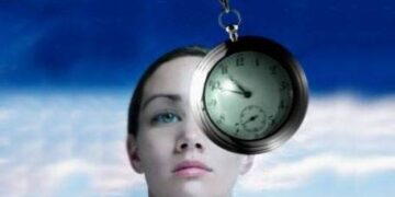 P. Manuel Tamayo analiza la hora actual: “Hipnotismo mundial”