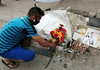 Bitácora de fin de año: “En ese otro país que se llama Perú, siguen muriendo compatriotas por culpa del gobierno de Lima”