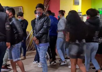 PERU, gravísimo: Sólo el 64,1% de la población adolescente de 14 a 17 años de edad se encuentra estudiando