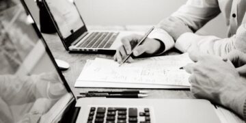 Francisco Bobadilla reflexiona: “Liberar la educación”