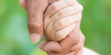 Ricardo Escudero: “Longevidad, más cerca de nada, más lejos de la vida”