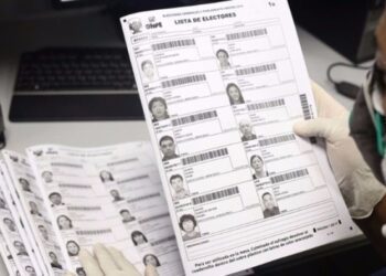 Bitácora del fin de semana: “Candidatos con candados, comenzó el show de la oferta y no hay demanda”