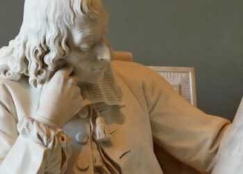 Francisco Bobadilla reflexiona: “Pascal para todas las horas”