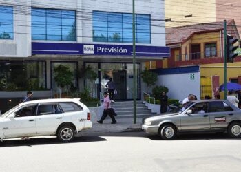 En Bolivia se hizo lo mismo que pretende la Comisión Omonte con el ahorro de los trabajadores