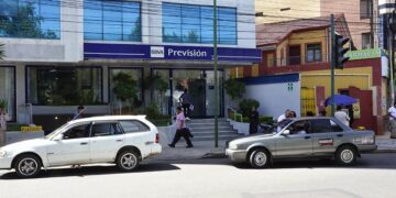 En Bolivia se hizo lo mismo que pretende la Comisión Omonte con el ahorro de los trabajadores