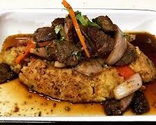 La receta de la semana: Tacu tacu con lomo saltado al jugo