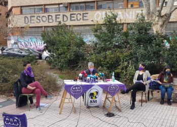 Permiten violentas marchas feministas del 8M pero restringen cultos religiosos