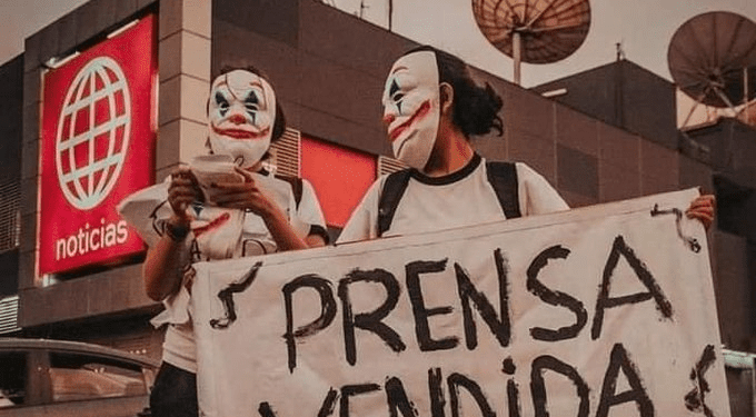 Reiteramos, exigimos: “Los medios con sus medios, no con mis impuestos”