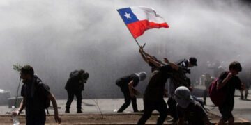 En Chile “no queda más que armarse de paciencia, desarrollar resiliencia y acumular coraje”