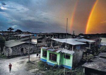 Betty Marroquín describe como la izquierda enloquecida, más desquiciada que nunca, manipula la realidad a su antojo