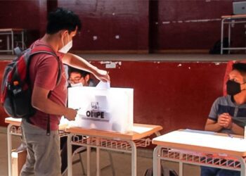 El despertar de la juventud peruana por la Libertad y la Democracia, de la mano de los adultos mayores