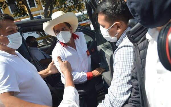 Quienes no quieran ver que no vean, pero más claro ni el agua: ¡Basta de hipocresías!