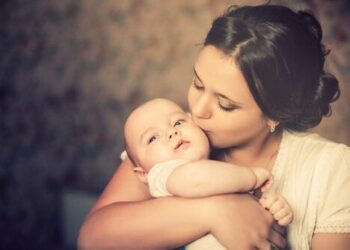 ¡Cuánto puede aprender la sociedad del modo como ama una madre!