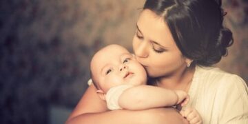 ¡Cuánto puede aprender la sociedad del modo como ama una madre!