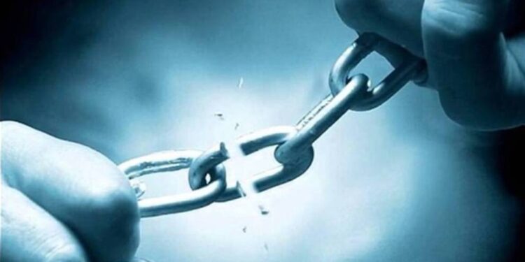 P. Manuel Tamayo: “El Bien y el mal, no pueden ponerse de acuerdo”