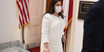 USA: ¿Será la joven Representante Elise Stefanik la Republicana más poderosa del Congreso?