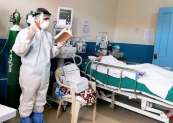 Papa Francisco: “El verdadero pastor no se separa del pueblo de Dios”