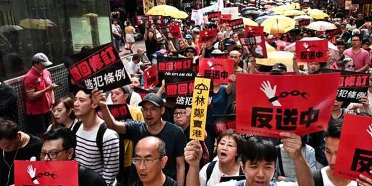 Avanza a grandes y cadenciados pasos la comunistización de Hong Kong