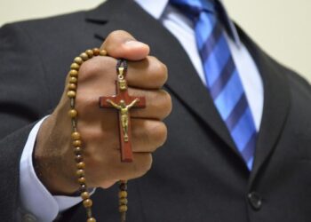 ¿La Iglesia o el cristianismo, te animan a participar en política hoy día?