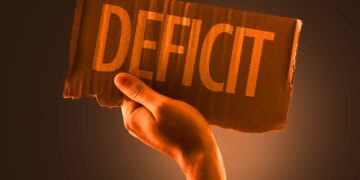 ComexPerú: Déficit fiscal del 3,7% ¿Hacia dónde apuntar?