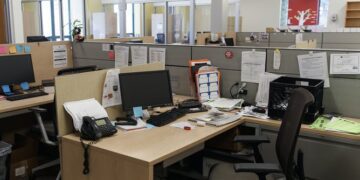 ¿Creías que el trabajo en la oficina murió? Estas son las razones por las que regresarás a tu escritorio