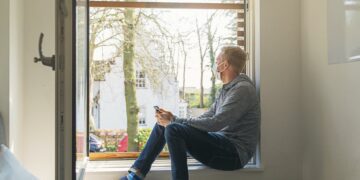 ¿Cómo puedes utilizar la ventilación para prevenir la propagación de COVID-19 dentro de tu casa?