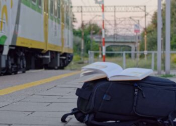 Una vez más de viaje por el mundo, leyendo en el tren de la vida