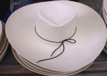 Si vemos que la mentira está de fiesta, es porque  la corrupción baila de alegría