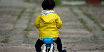 Gloria Huarcaya, periodista y madre de familia escribe: “Los niños del país de nunca jamás”