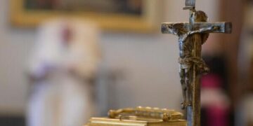 En la vida, reconocerse pequeño es el punto de partida para llegar a ser grande