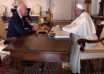 Biden afirmó que el Papa lo considera buen católico y que le dijo que debería seguir recibiendo la comunión