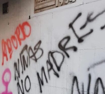 Bolivia: Atacan con explosivo sede del episcopado en La Paz