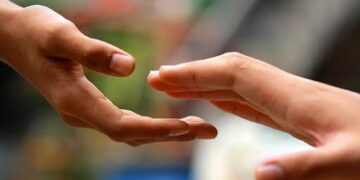 Quien hace el bien invierte para la eternidad