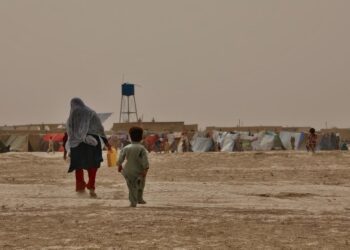 Religiosa ayuda a doctora y a su familia a escapar de Afganistán