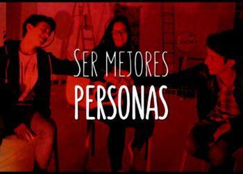 Se está formando, a la larga, una sociedad estoica, que todo lo soporta y no reacciona